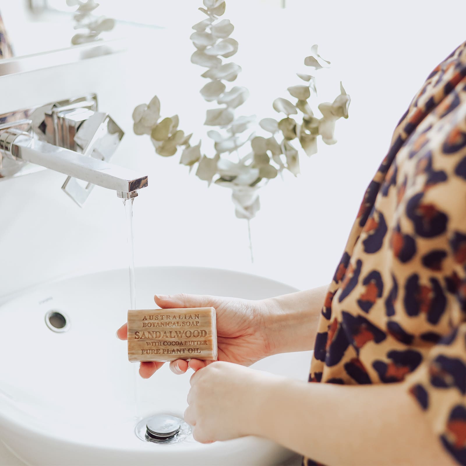 Sandalwood Hand Wash & Soap Bar Bundle - Image 3